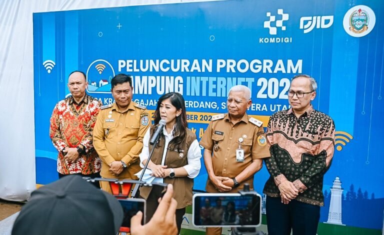 Kemkomdigi Resmikan Program Kampung Internet 2025, Perluas Akses Hingga Desa