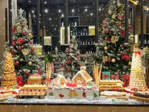 Aston Serang Hadirkan Christmas Eve Dinner & New Year Celebration 2025 Bertema Twinkle All The Way dan Brick The Night