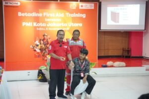 Betadine Perkuat Peran Edukasi Kesehatan Keluarga Melalui Kampanye “30 Detik Antistop” Bersama PMI