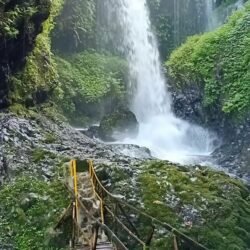 Curug Tilu Leuwi Opat: Surga Alam di Parongpong untuk Liburanmu