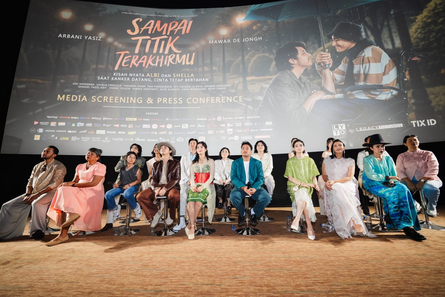 Gala Premiere “Sampai Titik Terakhirmu” Banjir Air Mata