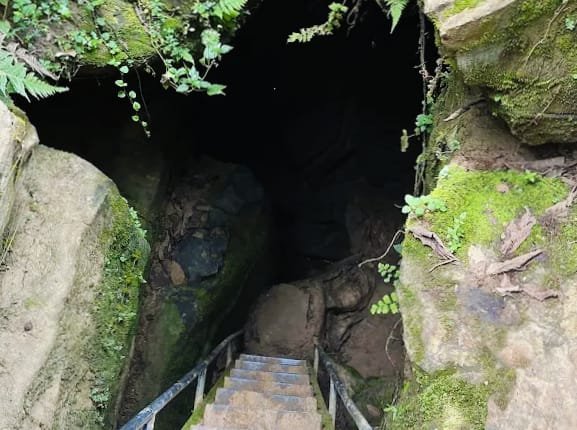 Goa Agung Garunggang Bogor: Wisata Futuristik dan Anti-Mainstream