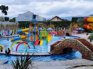 Serunya Main Air Bareng Keluarga di Margacinta Park Bandung Selatan