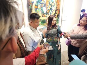 - Pameran Tunggal Adikarya Vanindra, Tampilkan Abstrak Spiritual dalam Karyanya