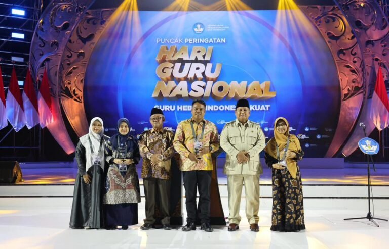 Presiden Prabowo Tegaskan Peran Sentral Guru pada Puncak Hari Guru Nasional 2025