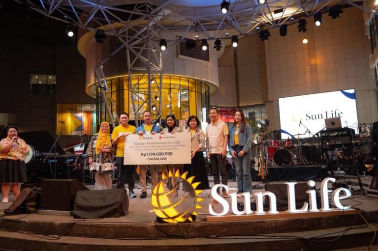 Bersama Membangun Kembali Harapan, Sun Life Indonesia Dukung Pemulihan Korban Banjir dan Longsor