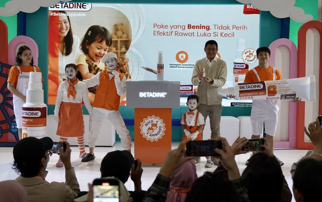 Betadine Hadirkan #PakeYangBening, Cara Baru Rawat Luka Tanpa Perih untuk Keluarga Modern