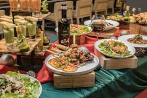 HARRIS Hotel & Conventions Kelapa Gading Hadirkan Keajaiban Natal “Christmas Candy Wonderland” dan Pesta Tahun Baru “Funtastic Superhero Eps.2”