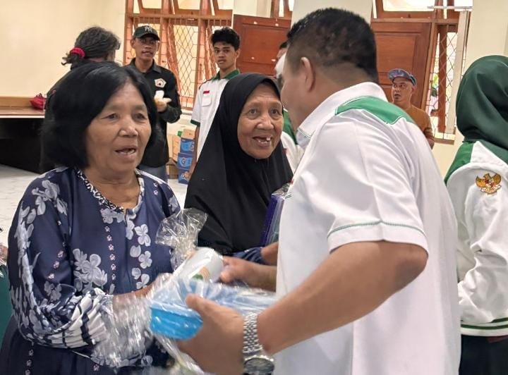 DPP FPMM Bidang PPA Serahkan Bantuan Tali Kasih ke Panti Werdha Ciracas | Hari Ibu 2025