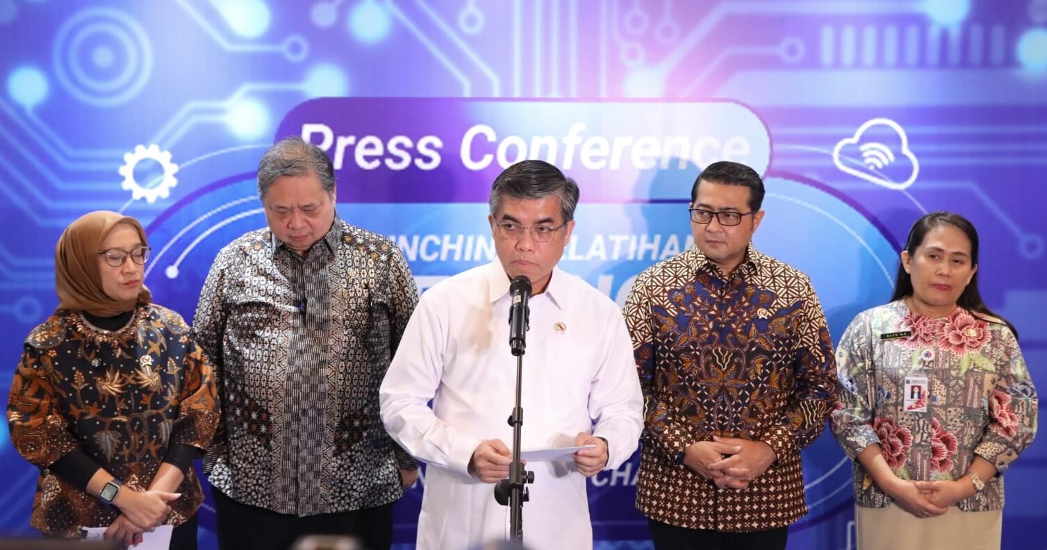 Menaker Imbau WFA 29–31 Desember 2025 untuk Dukung Kelancaran Libur Nataru