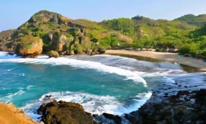 Pantai Siung Gunung Kidul, Surganya Tebing Karang dan Panorama Laut dari Ketinggian