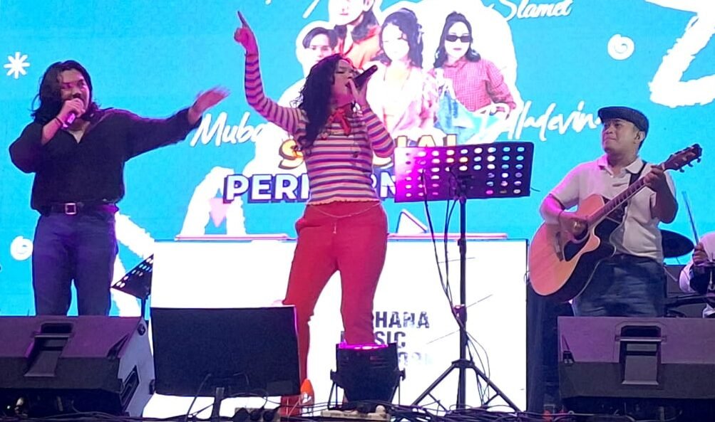 Romaria Simbolon Hangatkan Wahana Music Night Bekasi dengan Penampilan Penuh Emosi