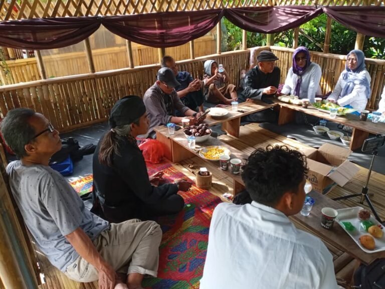 Bincang Kritis Ruang Kreatif Bogor, Refleksi dan Resolusi Kesenian di Sawala Dasa Wacana #8