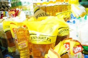 Cegah Gejolak Minyak Goreng, Pemerintah Percepat Intervensi BUMN Pangan