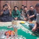 Disaksikan Anggota GPK Temanggung, Warga Rowoseneng Resmi Masuk Islam