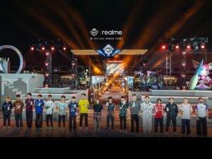 You Play, We Carry: realme Pimpin Prosesi Serah Terima Device Terbesar dalam Sejarah M Series di Opening Ceremony M7