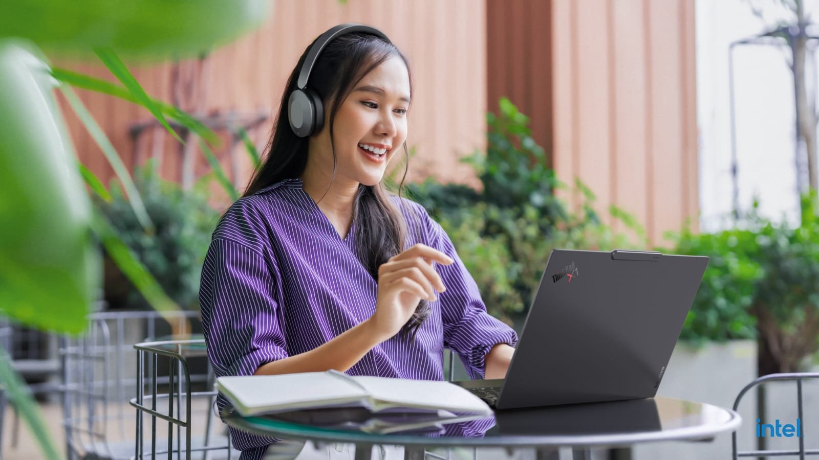 Lenovo di CES 2026 Perkenalkan Inovasi AI untuk Cara Kerja yang Lebih Cerdas dan Bermakna