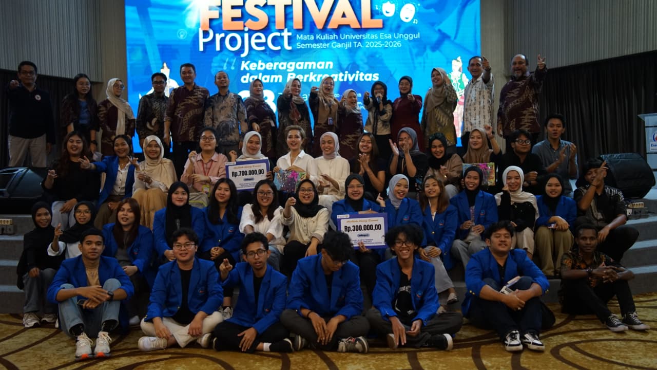 Mahasiswa Esa Unggul Rayakan Keberagaman Lewat 1.379 Karya di Festival Project Universitas