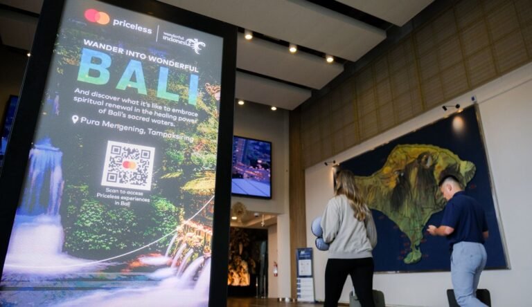 Menpar Widiyanti Awali 2026 dengan Tinjau Kesiapan Pariwisata Bali Saat Puncak Libur Nataru