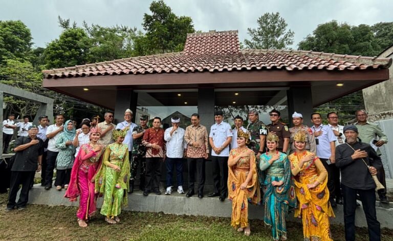 Menteri Kebudayaan Fadli Zon Resmikan Revitalisasi Prasasti Batu Tulis Bogor di Penghujung 2025