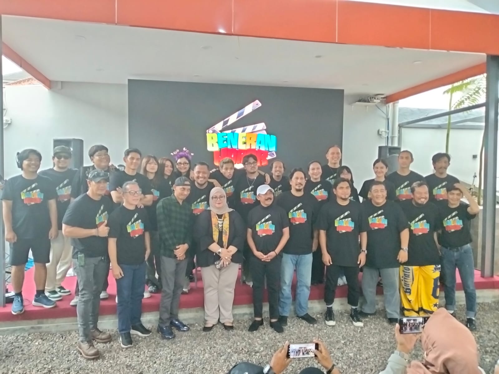 B7 Production Rayakan Rampung Syuting, Film “Beneran Horor” Siap Hadirkan Tawa dan Teror Sekaligus