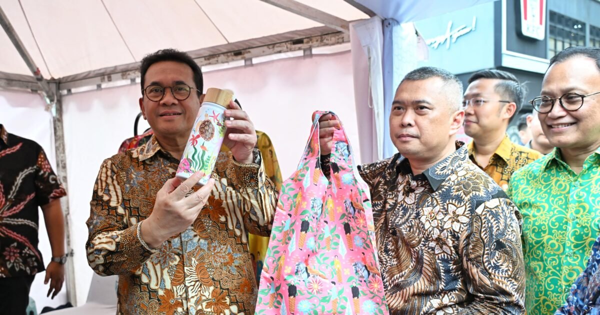 Produk UMKM Kini Hadir di Kereta Api dan Stasiun, Menhub Dorong Perluasan ke Bandara dan Pelabuhan