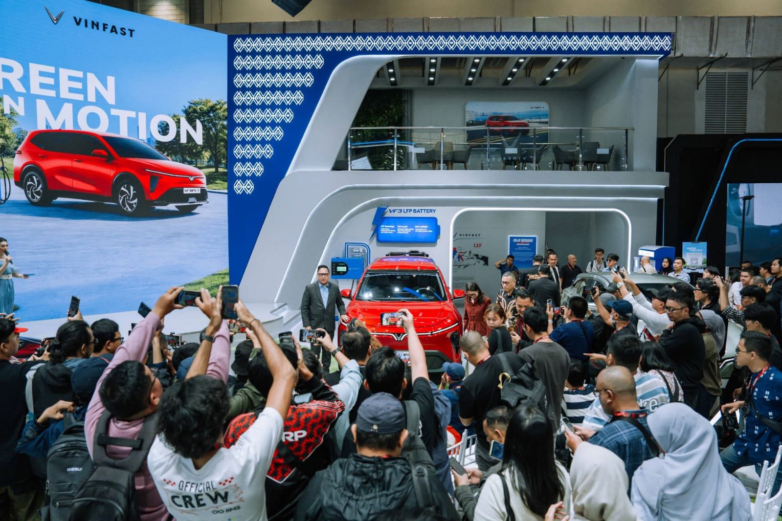 VinFast Resmi Membuka Pemesanan VF MPV 7 di Indonesia pada IIMS 2026