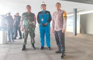 Bhabinkamtibmas Sukagalih Sambangi Warga, Pantau Rekrutmen Tenaga Kerja PT Eiger Adventure Land