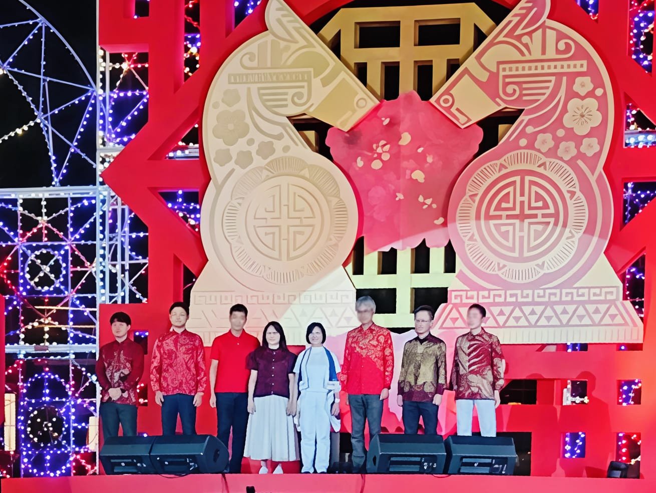 Imlek 2577 di Central Park Mall, Donasi Rp147 Juta dan Kembang Api Spektakuler