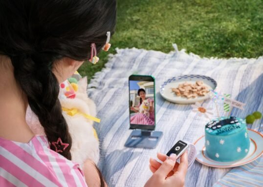 HUAWEI Band 11 Series Resmi Hadir, Smartband Rasa Smartwatch dengan Layar Lebih Besar dan Fitur Kesehatan Profesional