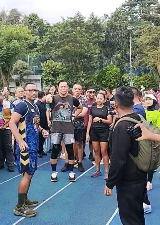 AHY Ngabuburit di Bogor Naik Vespa, Main Basket di Sempur hingga Serahkan Bantuan untuk DKM