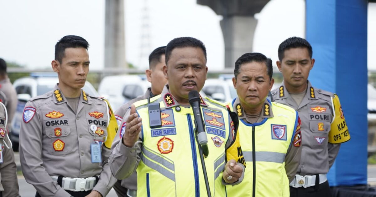 Arus Balik Terkendali, Kakorlantas Pastikan One Way Nasional Masih Berlaku di Tol Cikampek