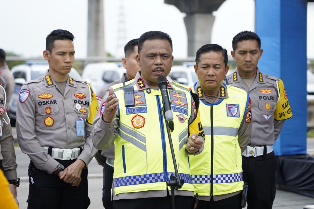 Arus Balik Terkendali, Kakorlantas Pastikan One Way Nasional Masih Berlaku di Tol Cikampek