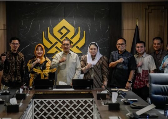 Fadli Zon Dukung Film Biopik Titik Prasetyowati Verdi, Angkat Kisah Juara Dunia Karate