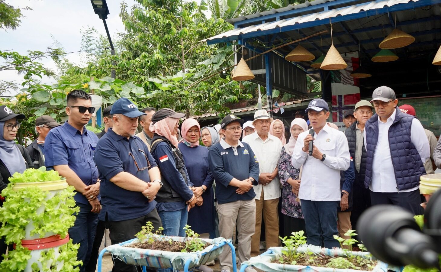 Menteri LH Hanif Faisol Nurofiq Dorong Bandung Percepat Pengelolaan Sampah Terintegrasi