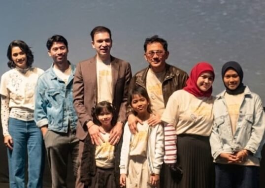 Hanung Bramantyo Garap Adaptasi Children of Heaven, Angkat Perspektif Lokal Indonesia