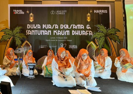 Tebar Kebaikan Ramadan, HARRIS Hotel Bekasi dan Travel Xplore Santuni Kaum Dhuafa