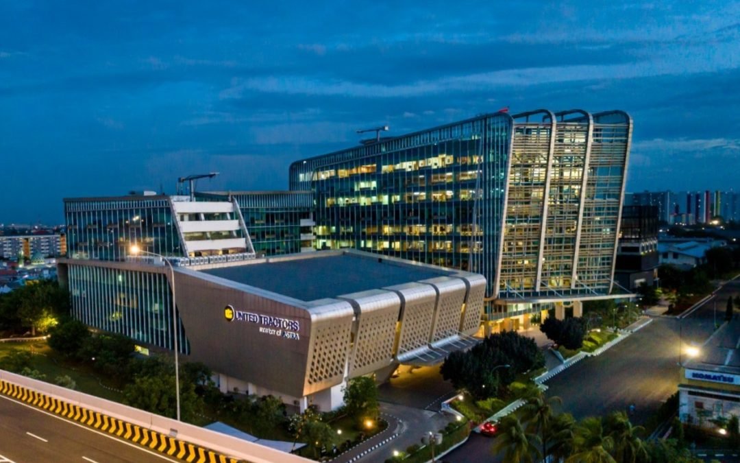 United Tractors Catat Penurunan Laba, Buyback Rp2 Triliun dan Akuisisi Tambang Emas