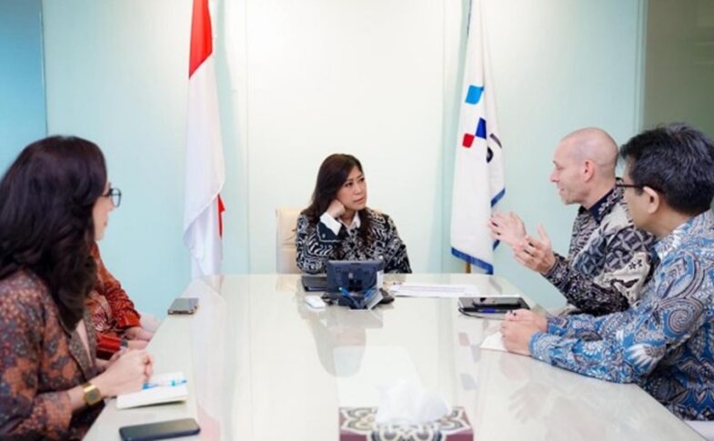 Pemerintah Tegaskan Platform Digital Wajib Patuhi Regulasi Indonesia