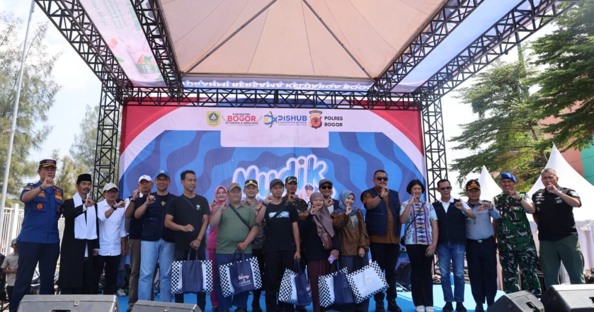 Ribuan Warga Antusias Ikuti Mudik Gratis Bupati Bogor dan Polres, Wujud Nyata Kepedulian untuk Masyarakat