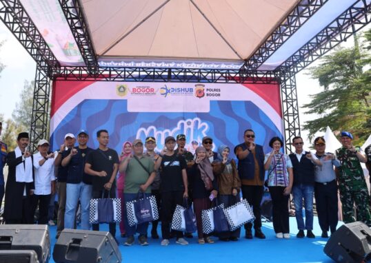 Ribuan Warga Antusias Ikuti Mudik Gratis Bupati Bogor dan Polres, Wujud Nyata Kepedulian untuk Masyarakat