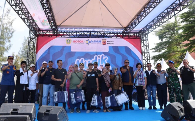 Ribuan Warga Antusias Ikuti Mudik Gratis Bupati Bogor dan Polres, Wujud Nyata Kepedulian untuk Masyarakat