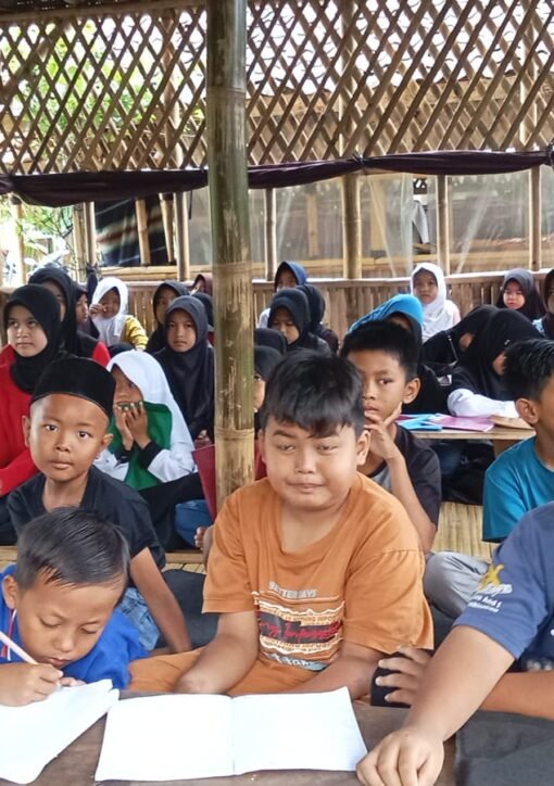 Ramadhan Ceria Putra Bangsa Hadirkan Kursus Matematika dan Workshop Kaligrafi di Bogor