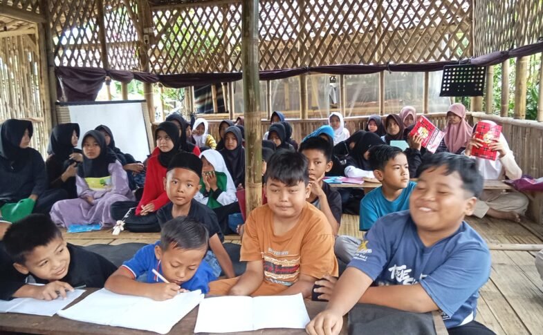 Ramadhan Ceria Putra Bangsa Hadirkan Kursus Matematika dan Workshop Kaligrafi di Bogor