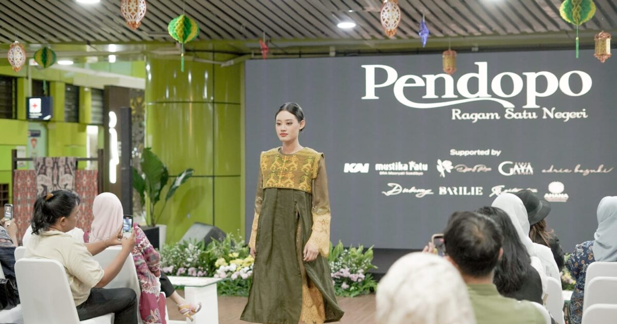 Pendopo dan KAI Hadirkan “Heritage on The Move”, Perayaan Wastra Nusantara dan Inspirasi Mudik Stylish di Stasiun Gambir