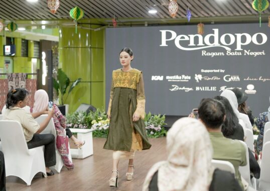 Pendopo dan KAI Hadirkan “Heritage on The Move”, Perayaan Wastra Nusantara dan Inspirasi Mudik Stylish di Stasiun Gambir