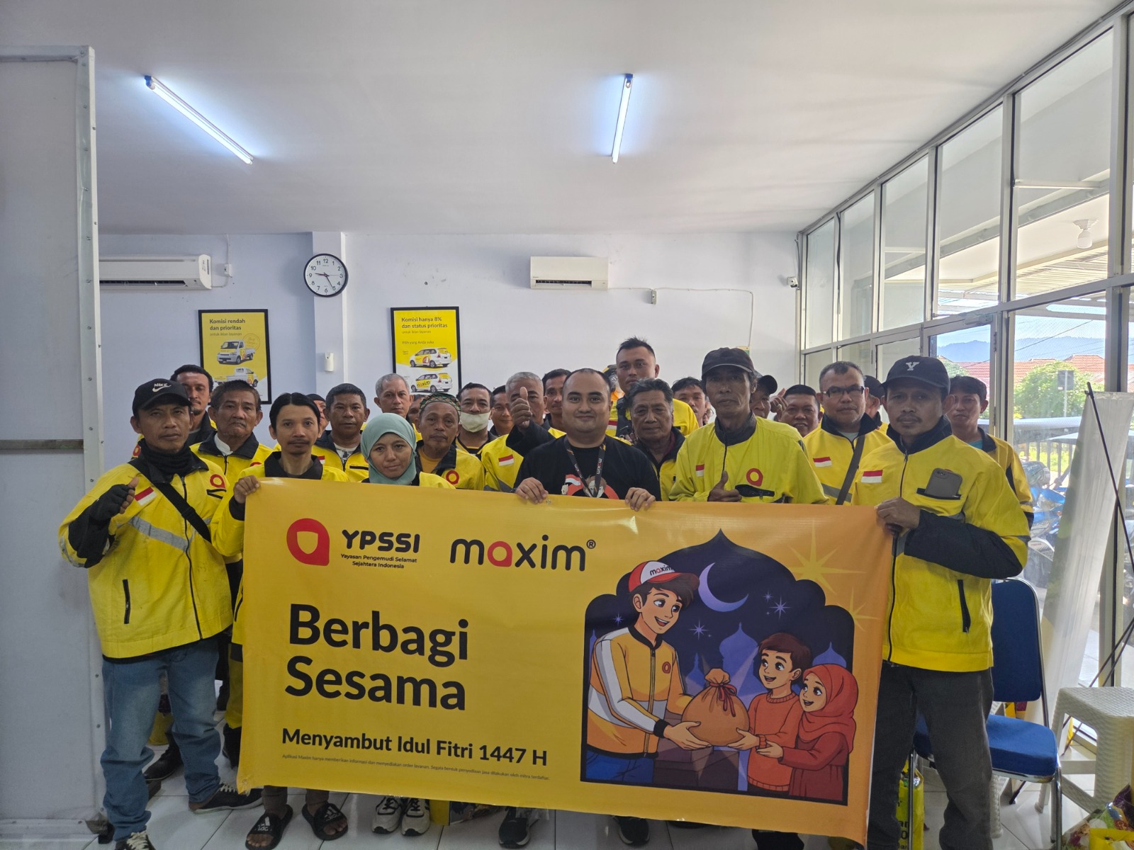 Maxim Gorontalo Perkuat Solidaritas Ramadan Lewat Sembako dan BHR untuk Mitra