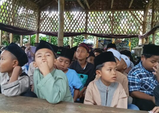 Remaja Bogor Kelola Santunan Ramadan Ceria Daya Putra Bangsa