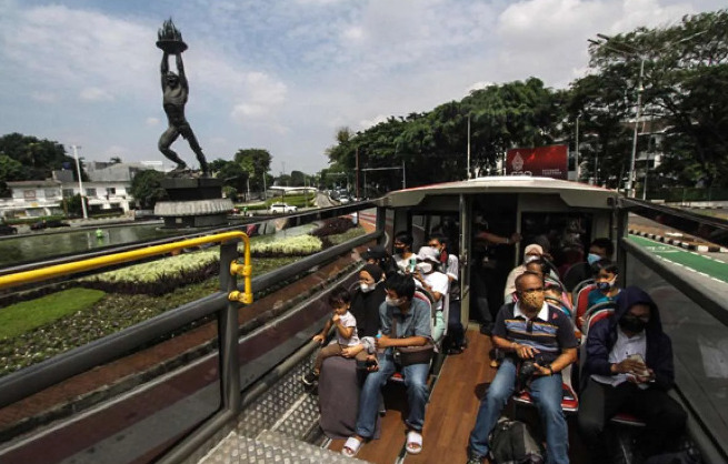 Transjakarta Luncurkan “Mudik ke Jakarta”, Wisata Keliling Ibu Kota Naik Bus Atap Terbuka