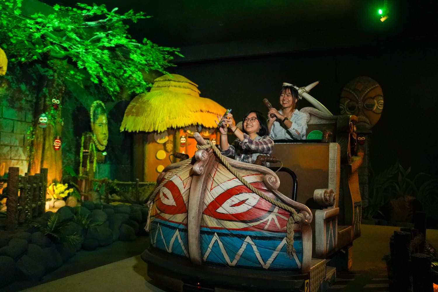 Wisata Lebaran di Jatim Park 2, Jelajah Dunia Pulu-Pulu hingga Rainforest Show